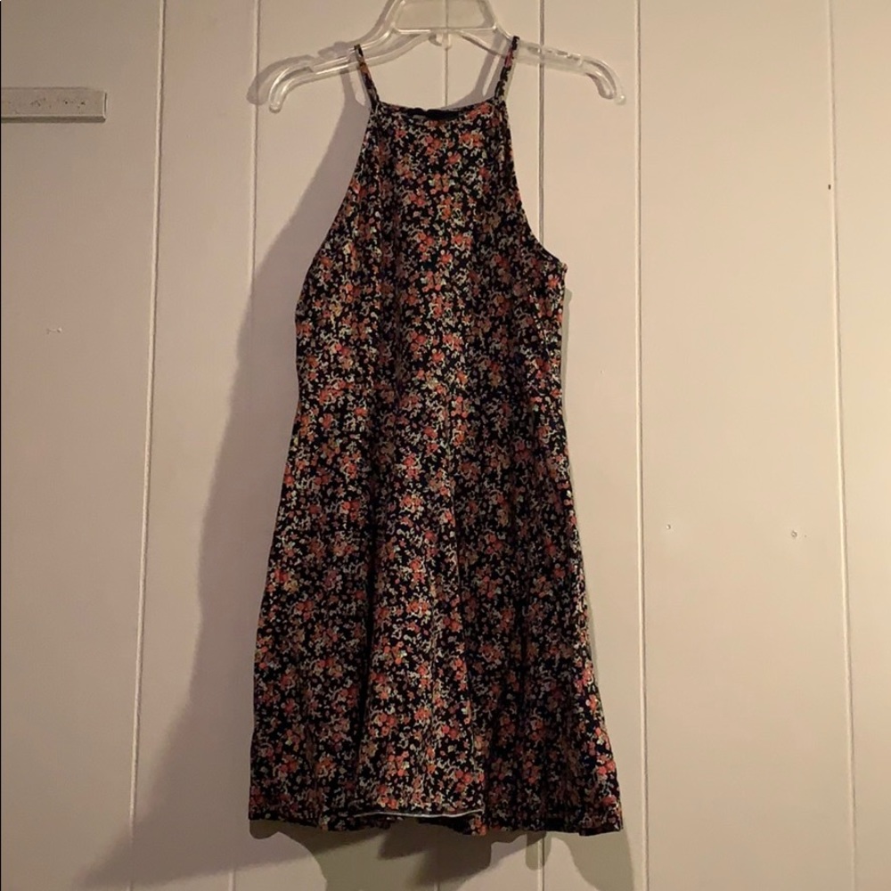 Forever 21 Floral Dress ⭐️